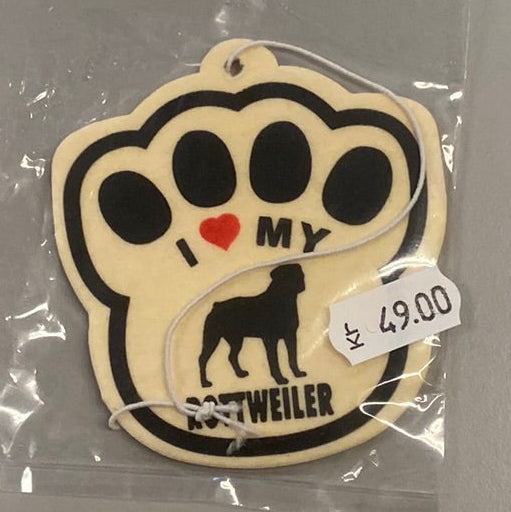 I love my Rottweiler