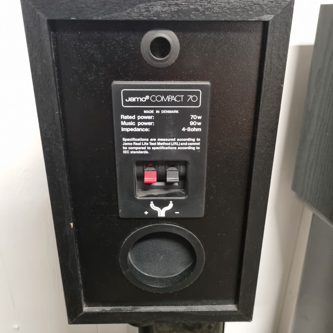 Klassiske høyttalere JAMO Compact 70