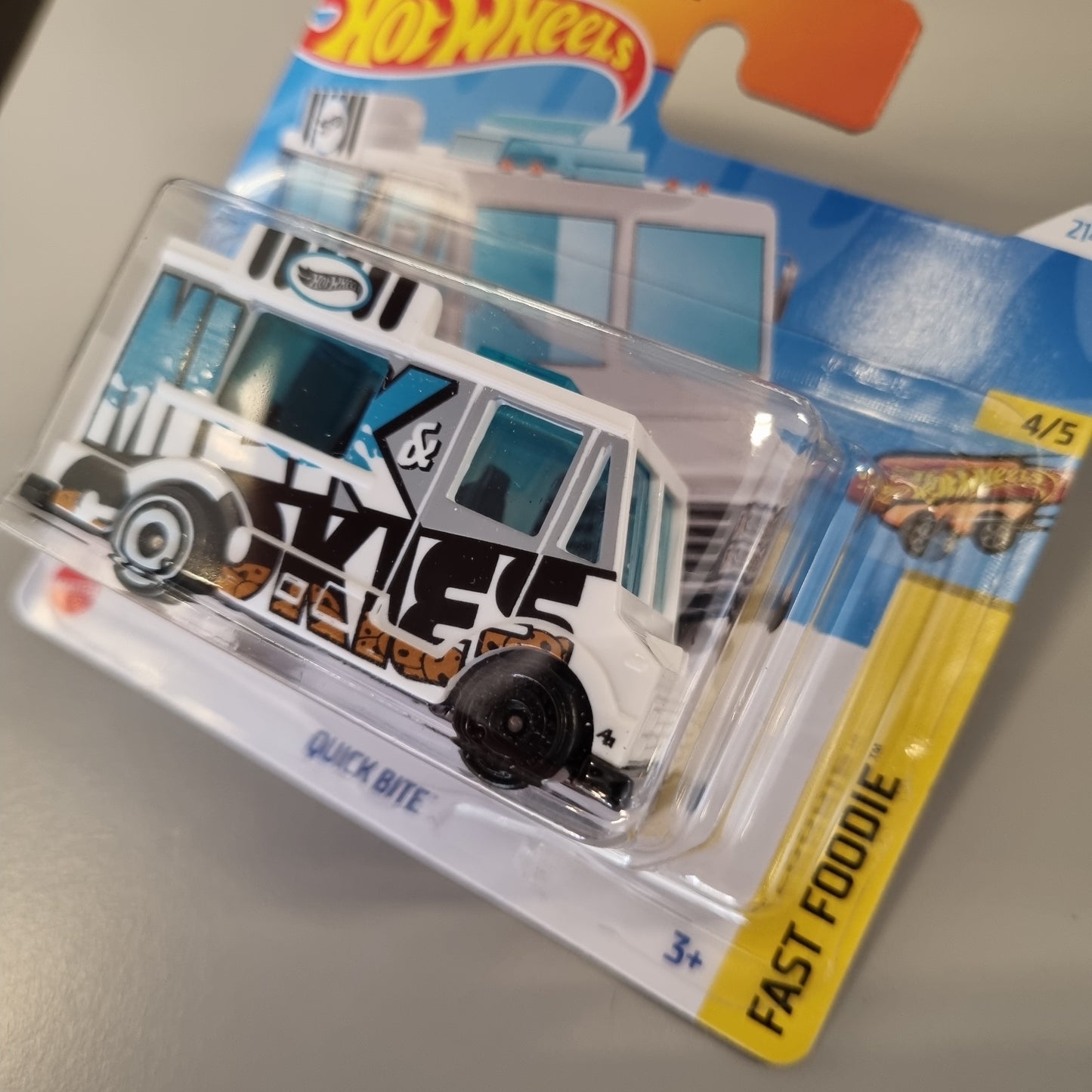 Hot wheels : Quick Bite Milk & Cookies