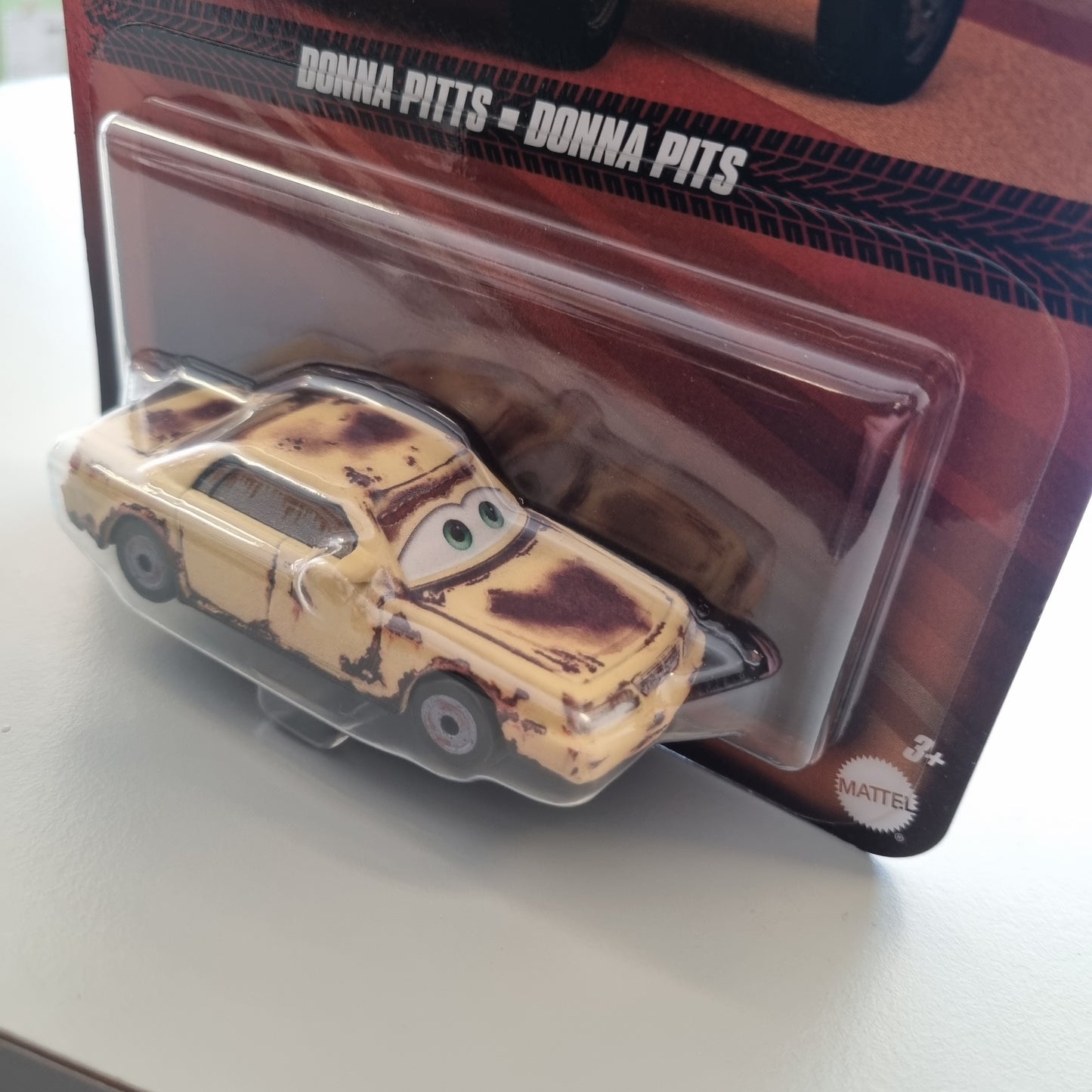 Mattel Pixar CARS 1:55 skala : Donna Pitts
