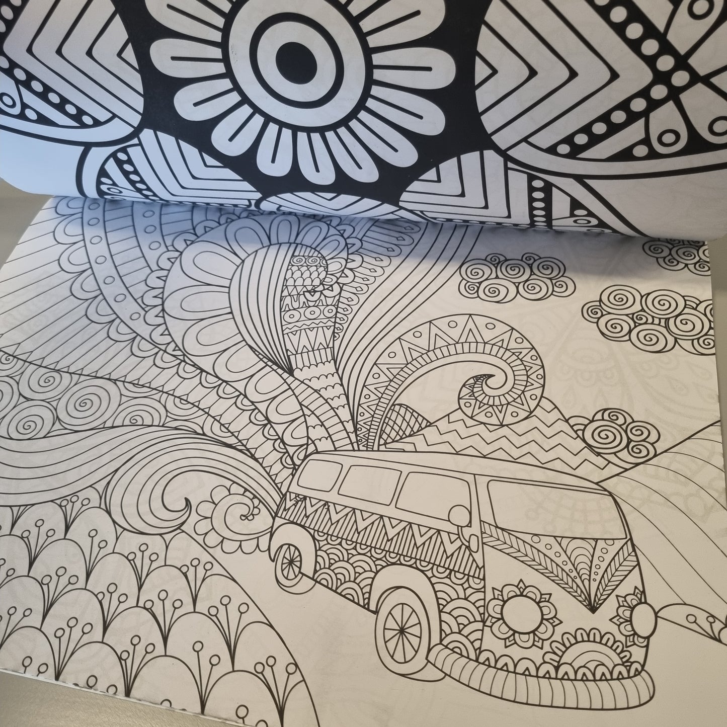 Creative therapy fargebok A3 format