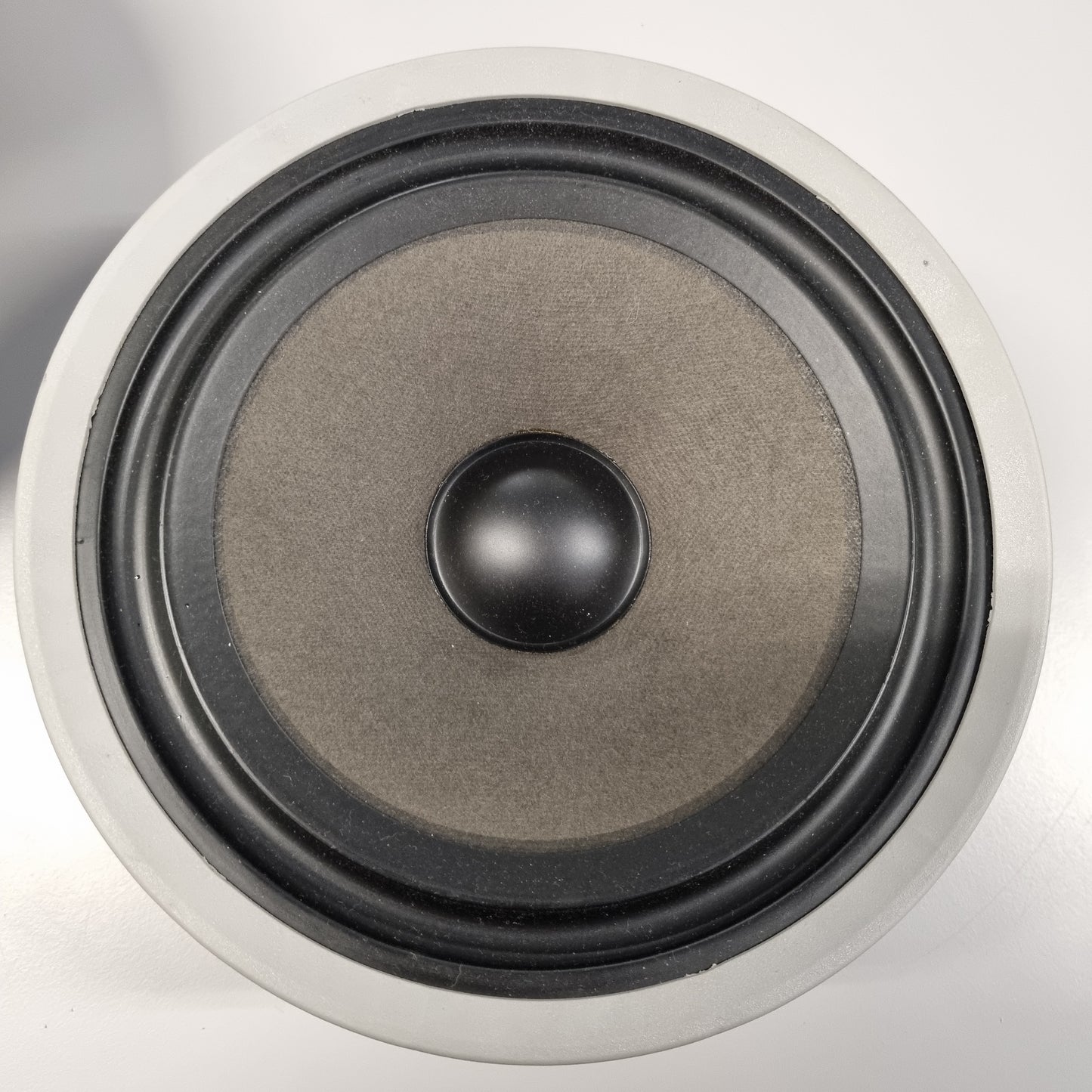 B&W BN 2002 8" bass/mid (brukt) pris pr stk